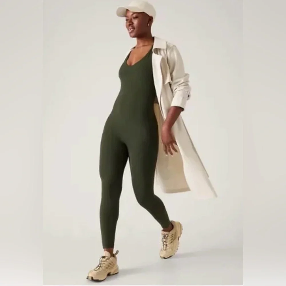 NWT Athleta Transcend Aspen Olive Bodysuit Size XS